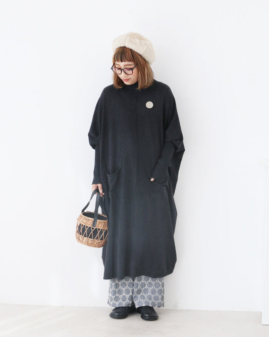 静かな存在感を楽しむ冬の装い