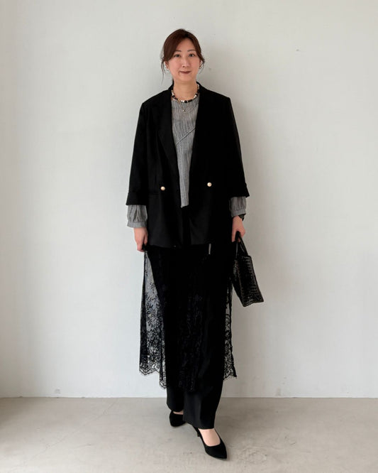 金ボタンが鍵。クール派の私が一目惚れした、究極のハンサムジャケット