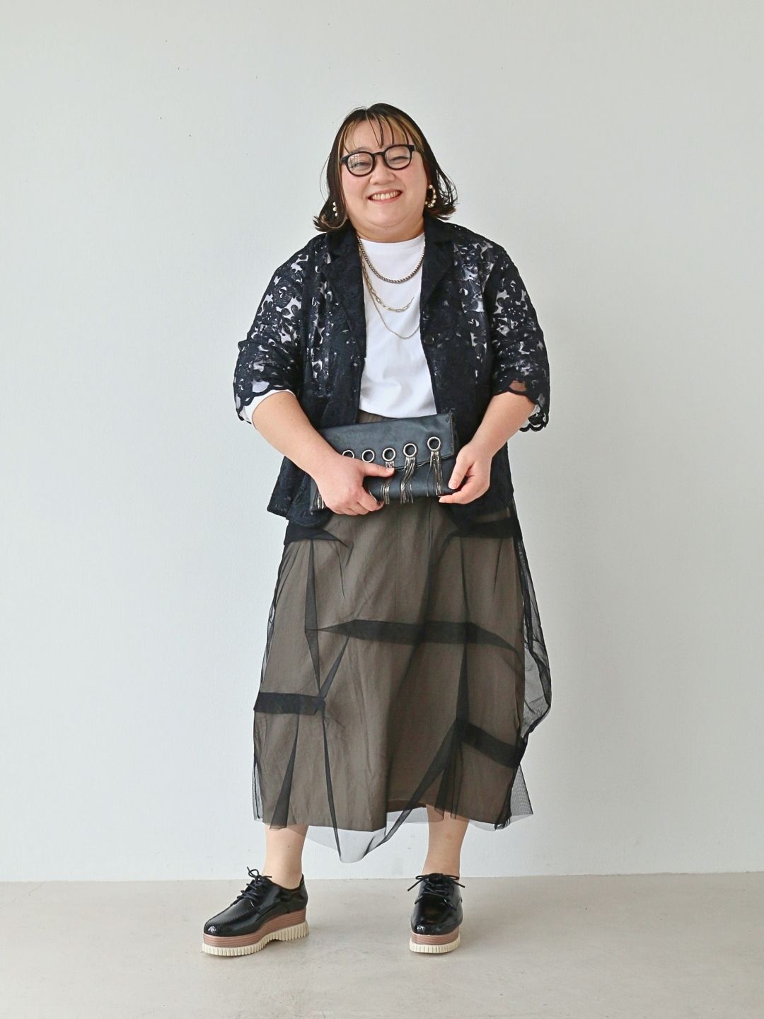 レース×シアーでつくる、個性派セレモニー