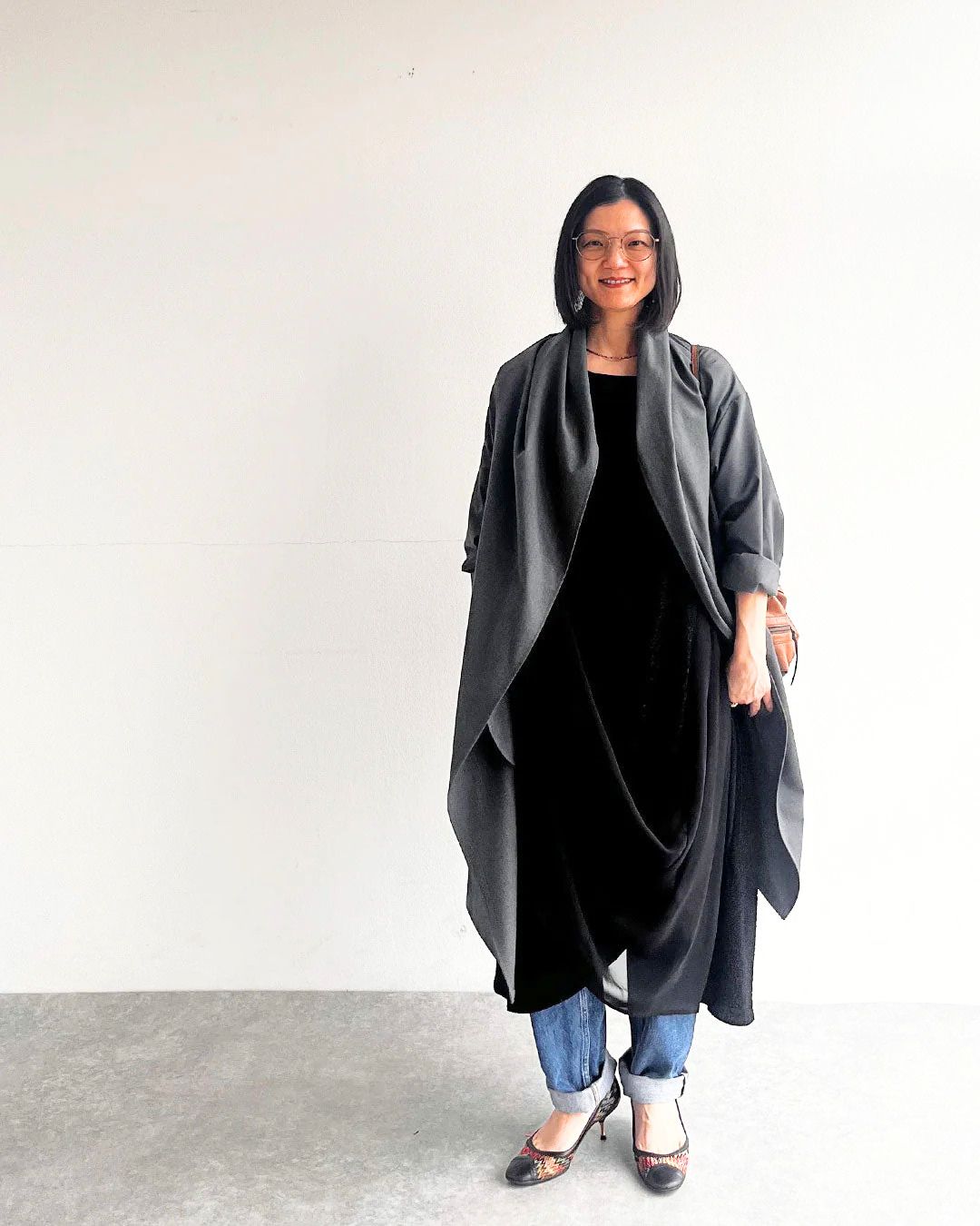 ドレープを味方に!小柄な私に自信をくれる、大人の「包容力」レイヤリング