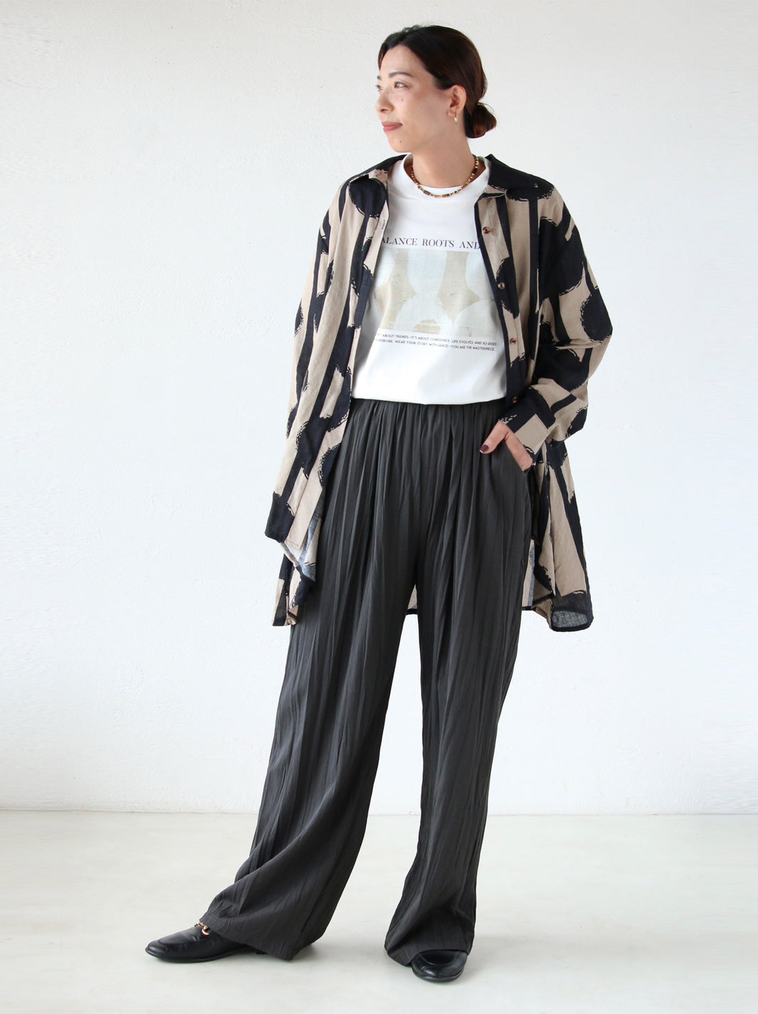 「旬柄×ニュアンスカラー」こなれ感漂う大人スタイル