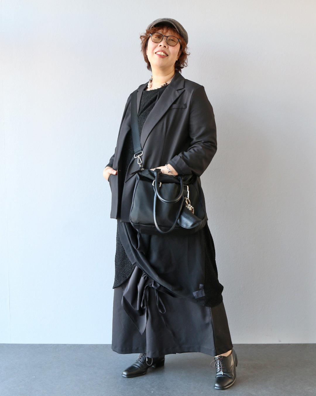 【卒業・入学】ブラックジャケットでつくる、品格レイヤードコーデ