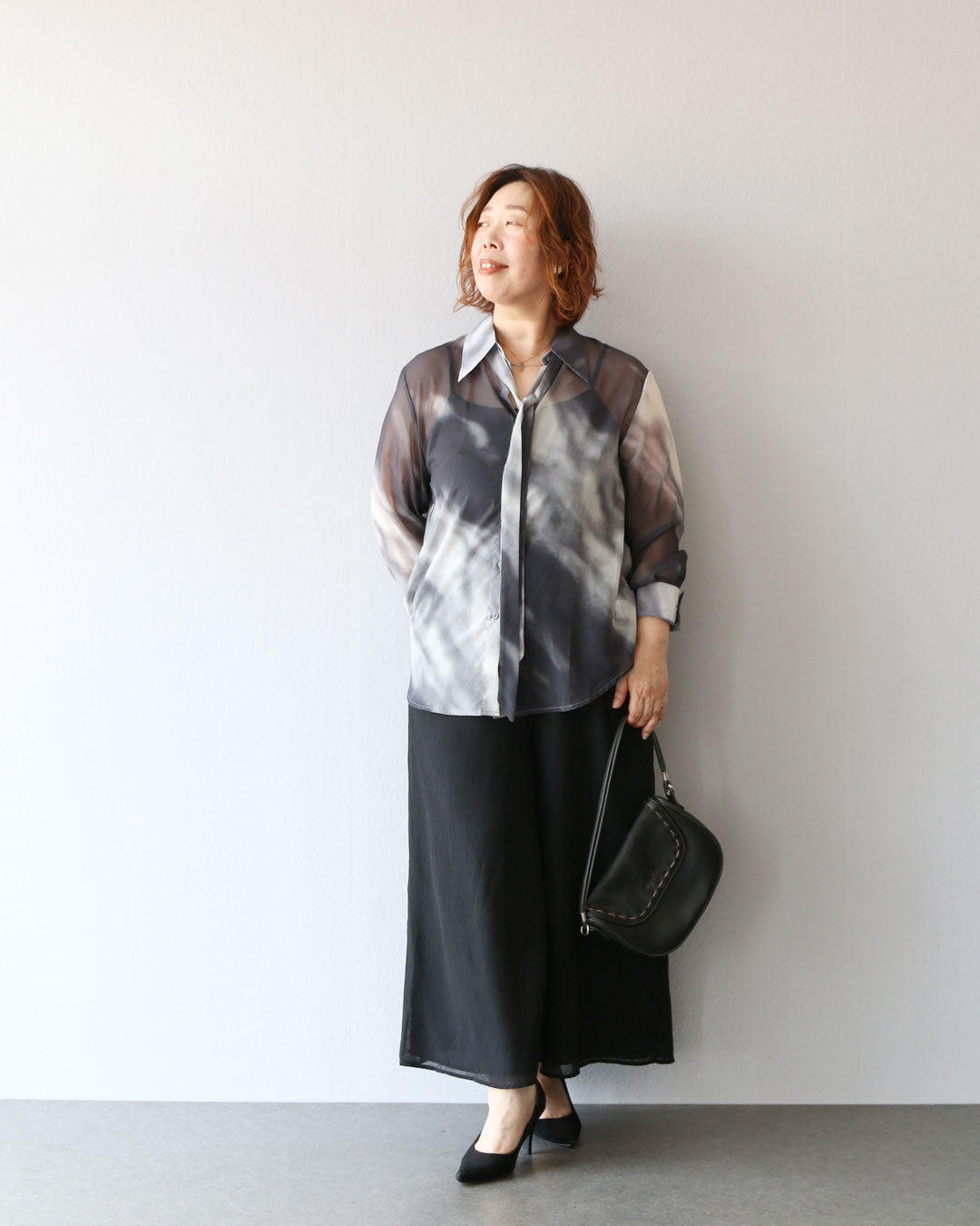 柄で魅せるこなれシアーシャツコーデ