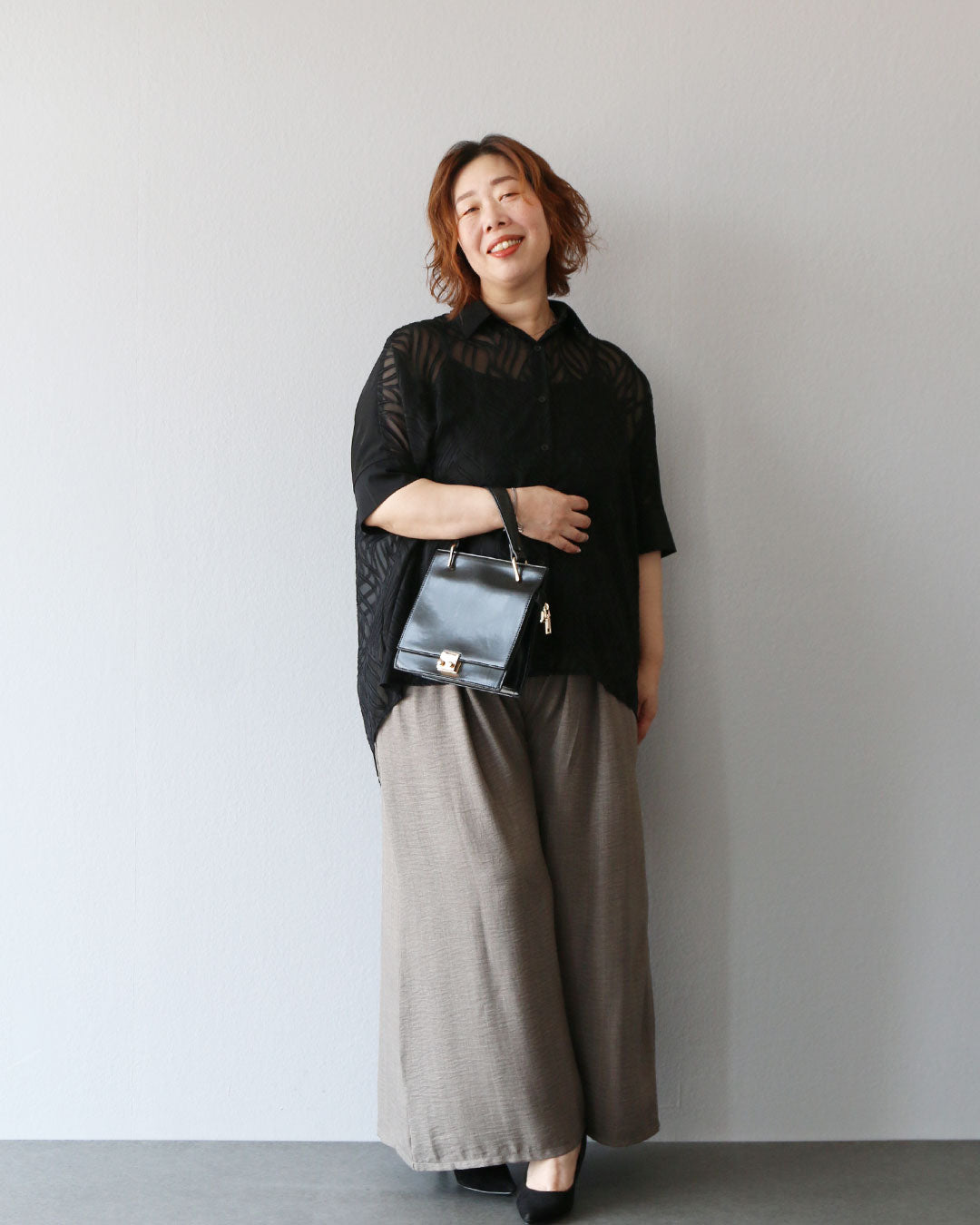 軽やかに決まる洗練スタイルコーデ