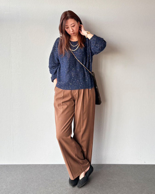 ブルー×ブラウン トレンド配色でつくる「ゆるっと上品、大人の余裕コーデ」