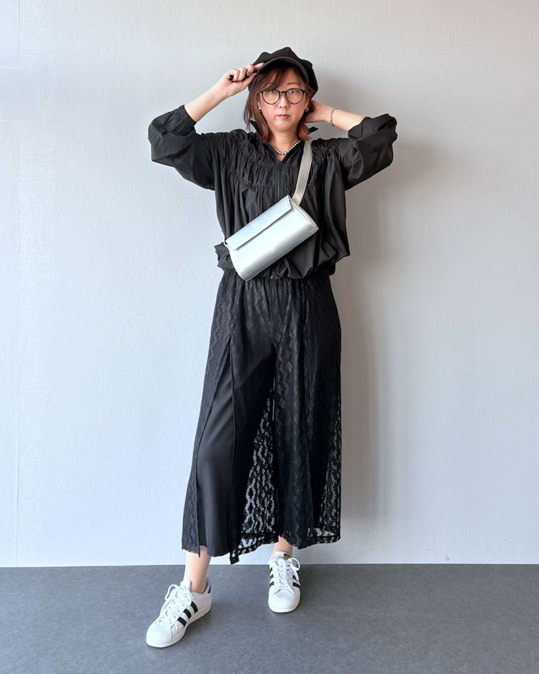 黒でつくる、抜け感モードカジュアル