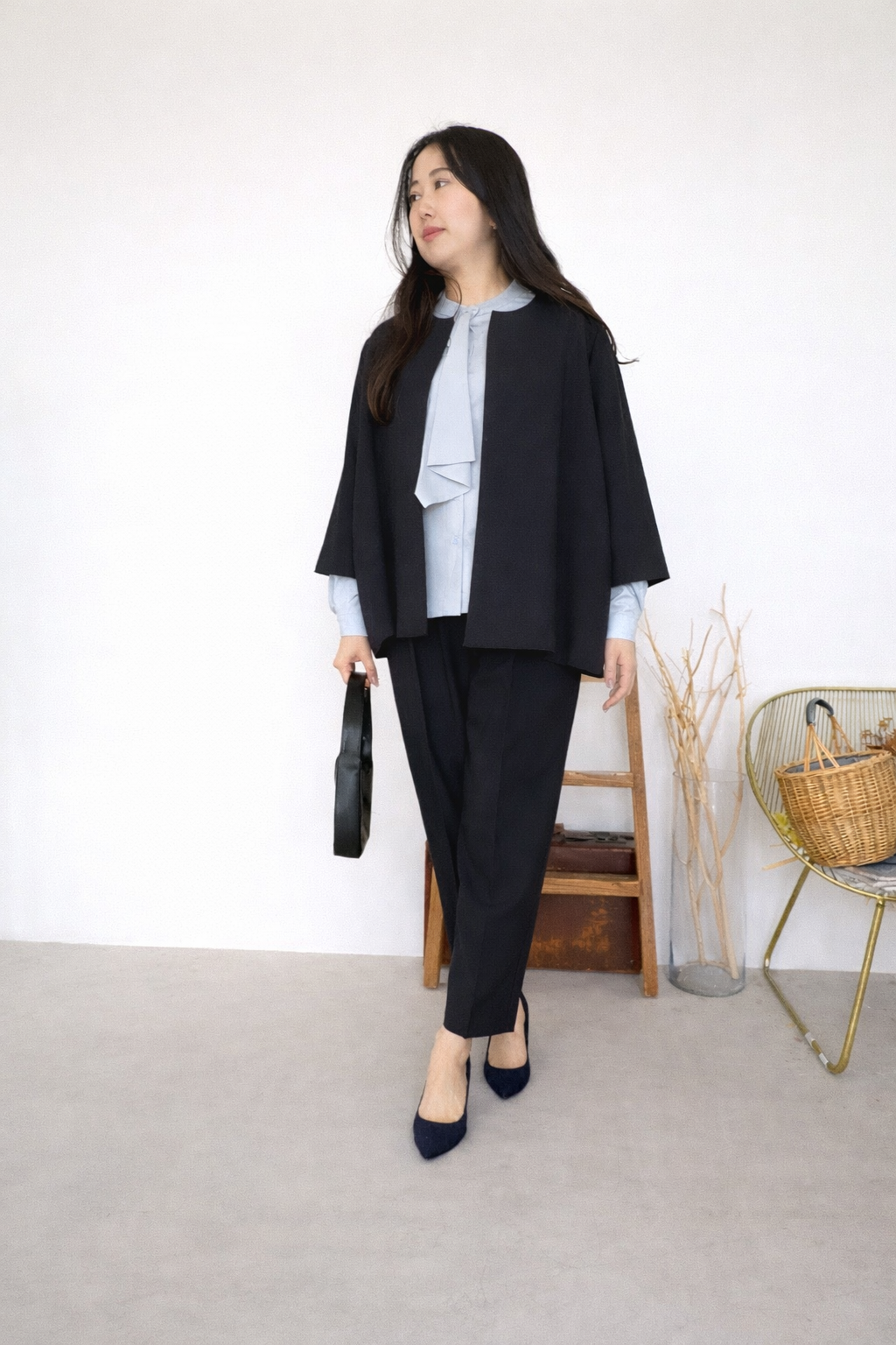 ネイビーセットアップでつくる上品きれいめコーデ