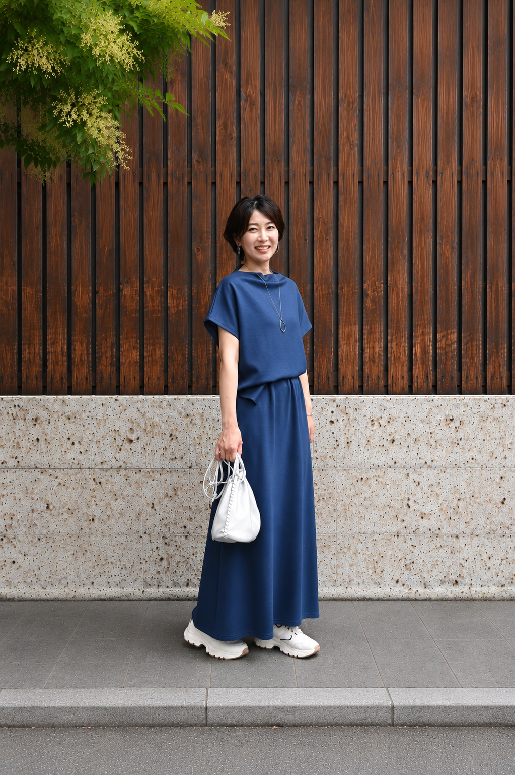 着るだけで整う、上品セットアップ