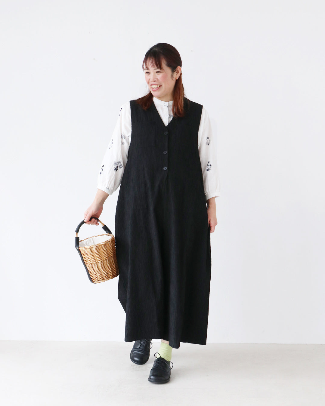 「楽ちんだけどきちんと見える」大人のナチュラルコーデ