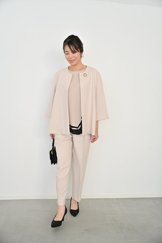 きちんとしたい日に、そっと寄り添う“今どきスーツ