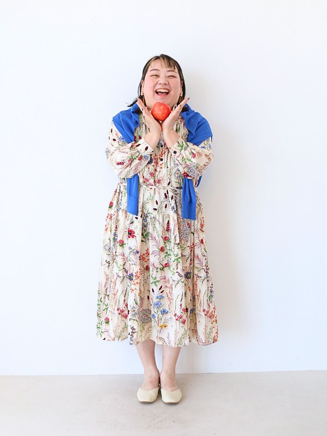 心はずむ季節に咲く、ボタニカルリラックスコーデ