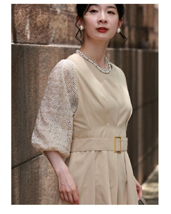 (ベルト付き)ステンドグラスレースのタックワンピース