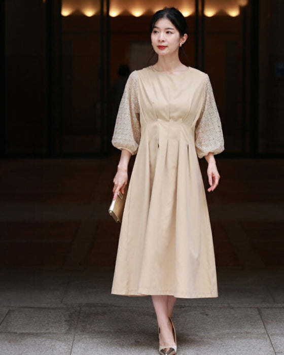 (ベルト付き)ステンドグラスレースのタックワンピース