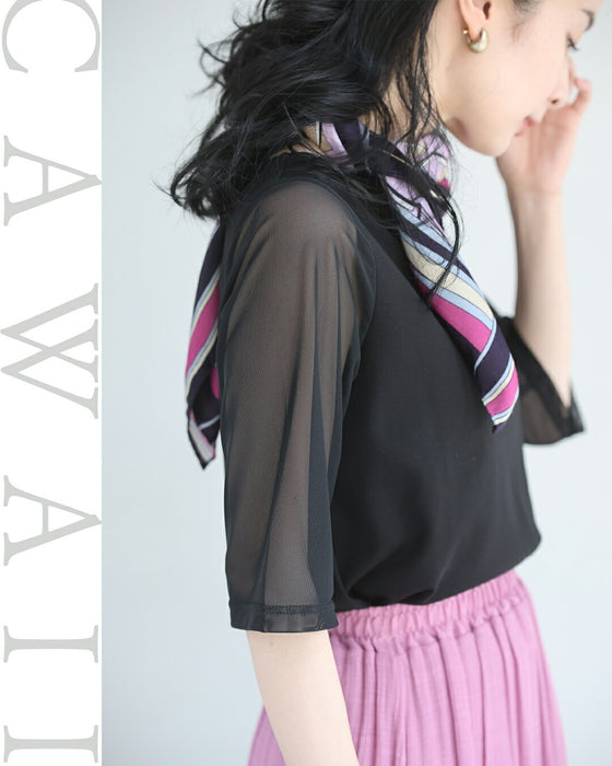 エレガントに決まる 大人のロゴTシャツ