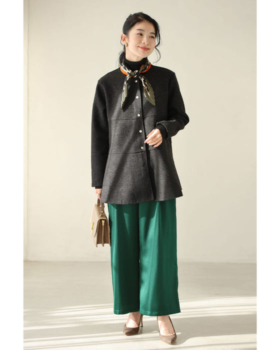 上質な肌触りのAラインシルエットライトコート