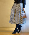 コーデのメインに。上級柄ジャガードスカート簡単取り入れ術