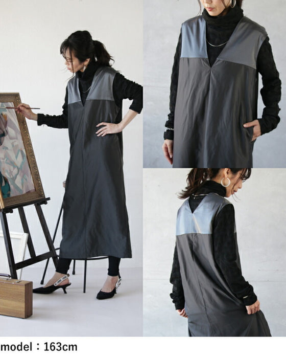 A shiny jumper skirt with a fashionable two-tone design