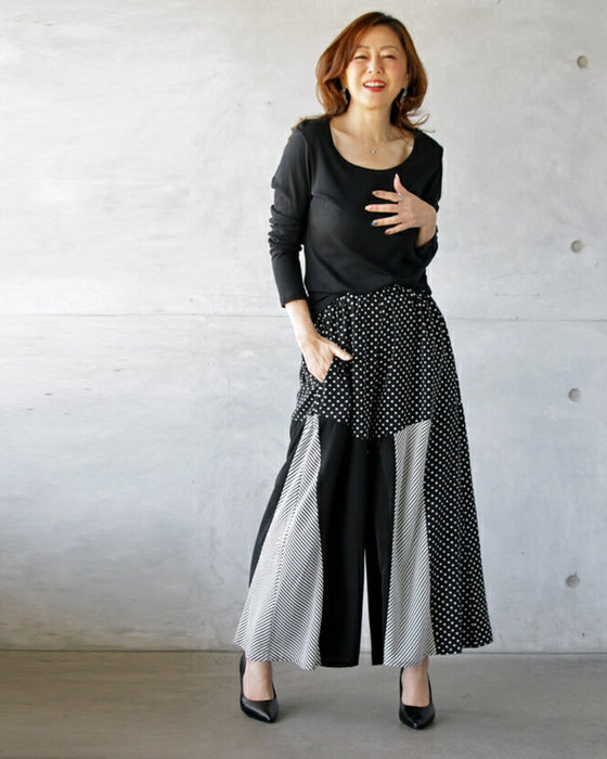 Loose-fitting monotone dot pants