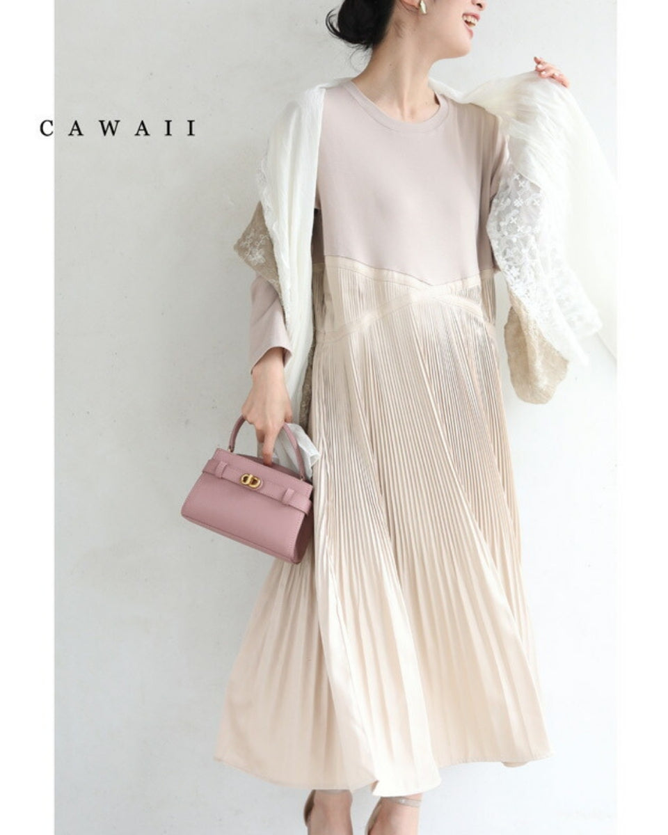再入荷12月15日 ウエストクロスラインの細やかプリーツミディアムワンピース  (S-2L対応) w50146nc cawaii ワンピース ひざ下丈 ミモレ丈 長袖 切り替えワンピース プリーツ ゆったり 体型カバー Tシャツ 春 秋冬 ピンク 50代 60代 40代 通勤 きれいめ 母の日 ウエストクロスラインの細やかプリーツミディアムワンピース – ONE