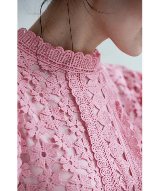 花咲カッティングレースプルオーバートップス