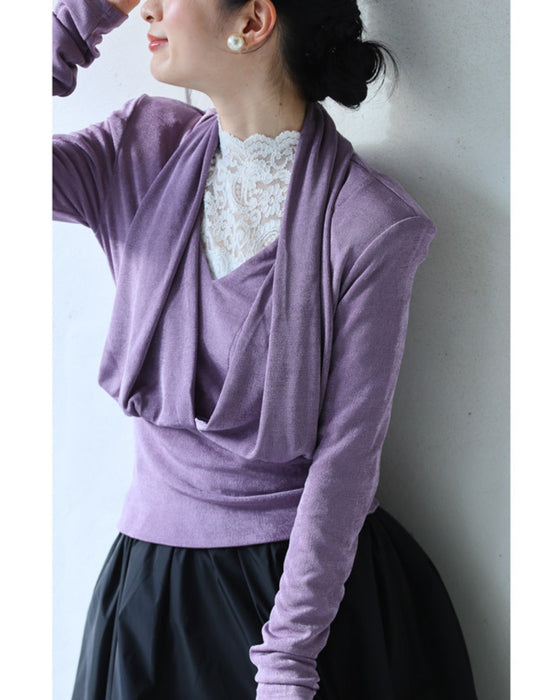 重なるドレープの肩パッド入りカットソートップス