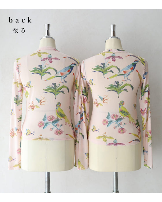 Sheer cut-and-sew top featuring animals and plants living in paradise