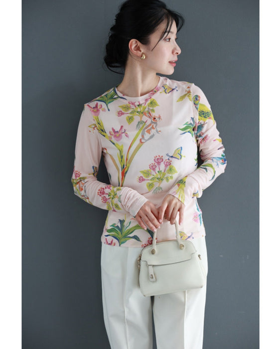 Sheer cut-and-sew top featuring animals and plants living in paradise