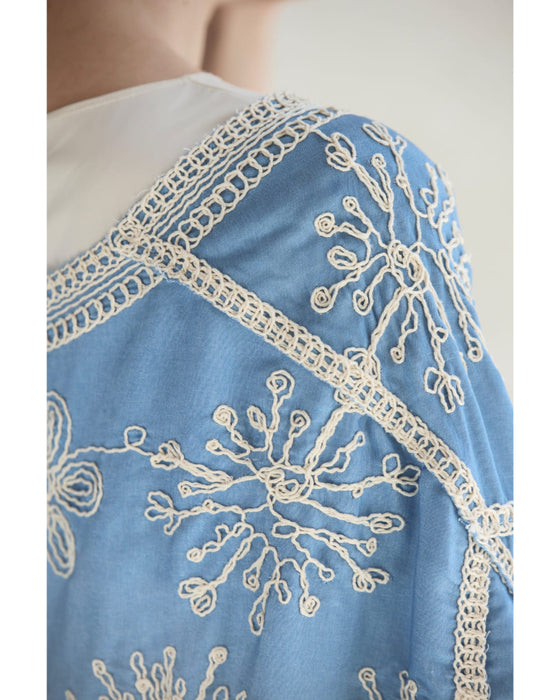 脚長見えXラインの花刺繍ドルマンボレロカーディガン