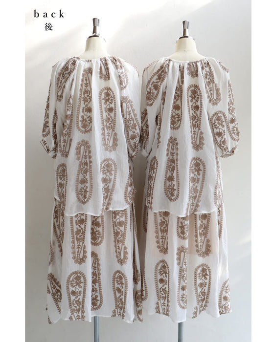 ビジュー散りばめたペイズリー刺繍ブラウスとスカートの2点セット【set】