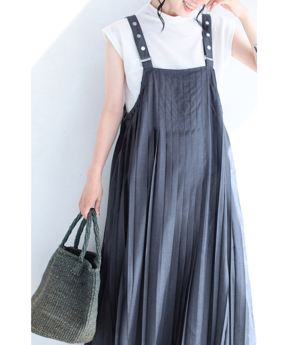 長さ調節可能。プリーツ流れるサスペンダーロングワンピース