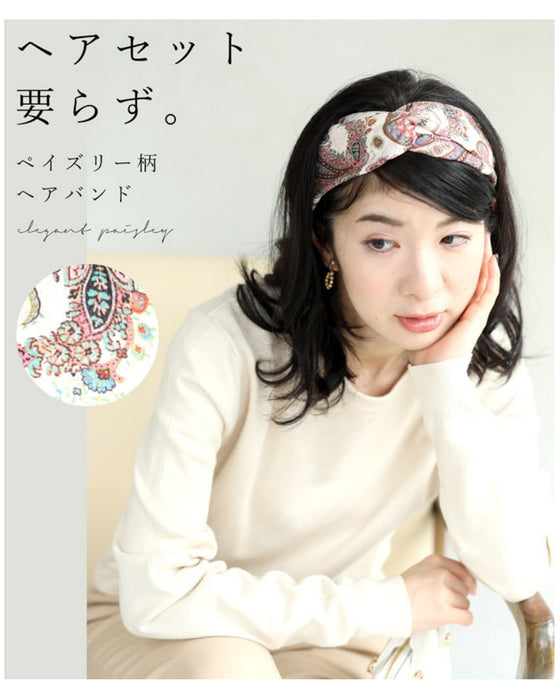 いつもの下ろし髪に。スカーフ柄ツイストヘアバンド