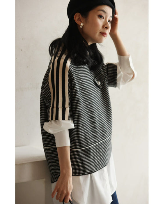 肩に流れるラインの柄ニットプルオーバートップス