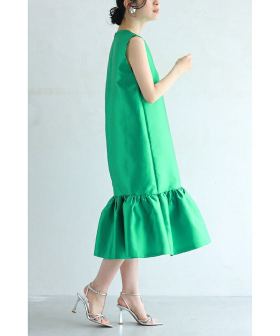 大人の艶足し花びらフリルワンピース