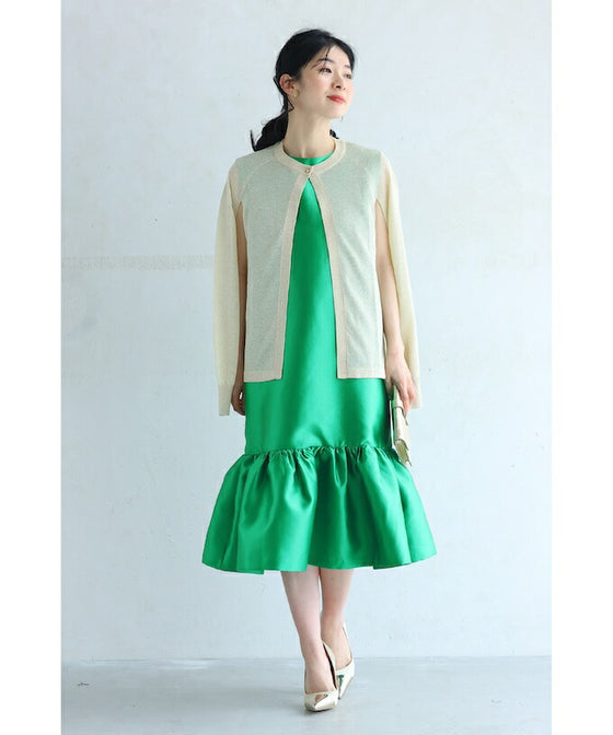 大人の艶足し花びらフリルワンピース