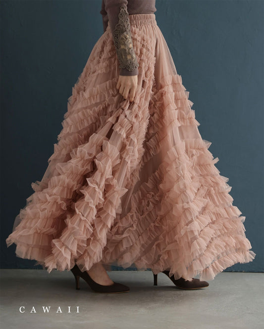 流れるフリルのボリューミーチュールロングスカート