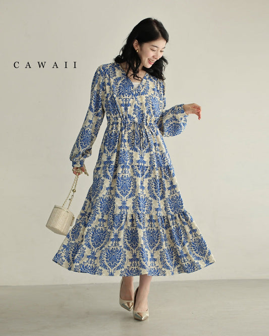 美しい青のダマスク柄ミディアムワンピース