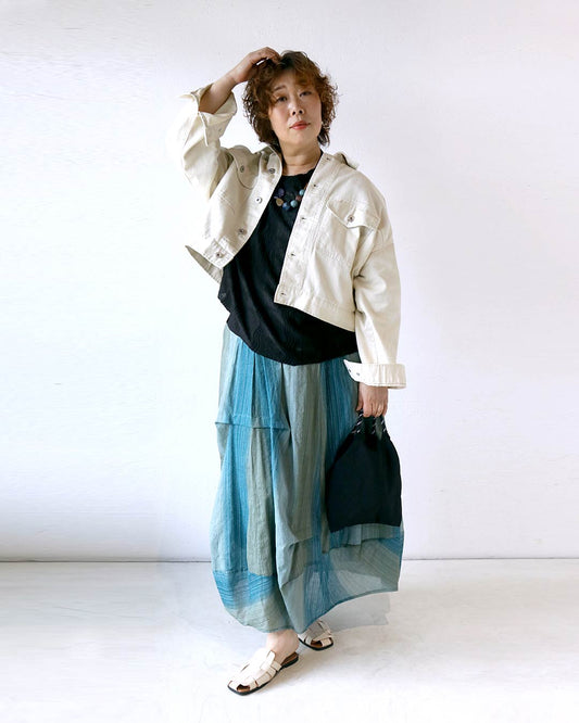 軽やかな「ショート丈ジャケット」でバランスアップコーデ♪