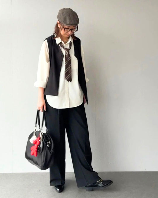 シャツ1枚より断然おしゃれ！大人の余裕を感じさせるジレの魔法