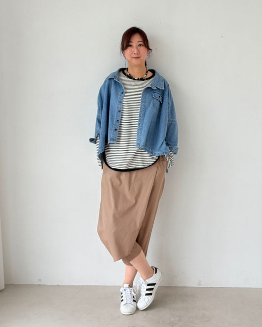 パンツ派の私が一目惚れ。ラフなのに手抜きに見えない変形シルエット