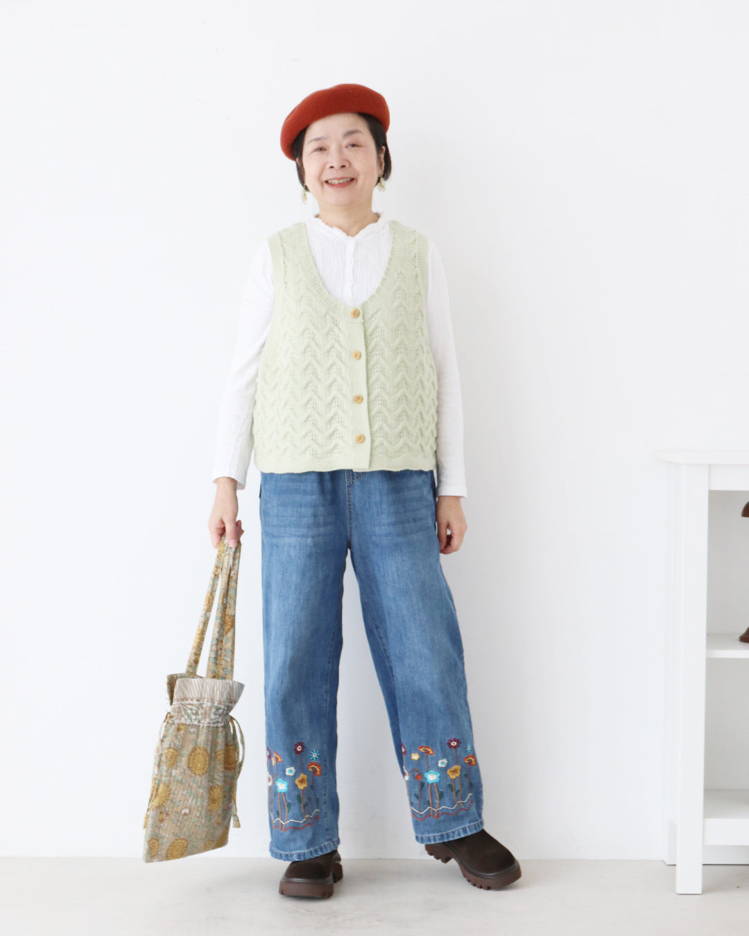 レイヤードで魅せるデニムコーデ