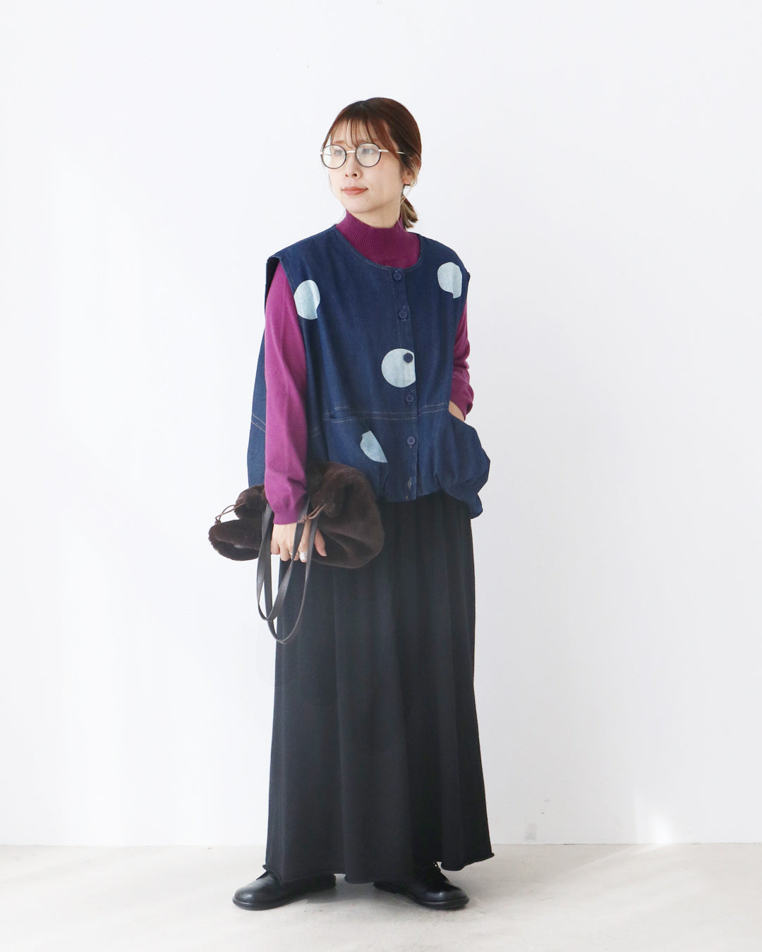 ドット柄ベストが主役！