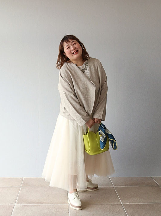 春風に舞うふんわりチュール♪ 大人可愛いお出かけスタイル