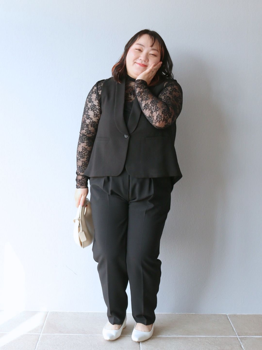 レースインナーで魅せる、モードぽちゃフォーマル