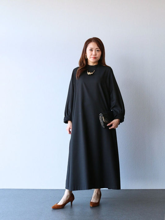 シンプル上品な美シルエットワンピース