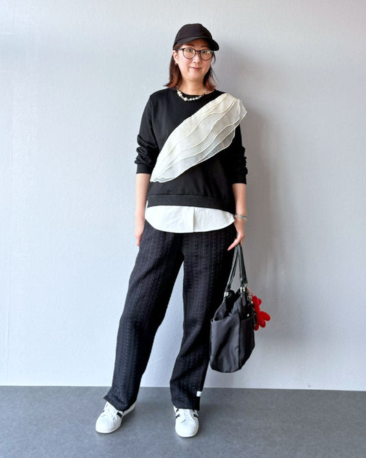 余白を遊ぶ、大人カジュアルモード