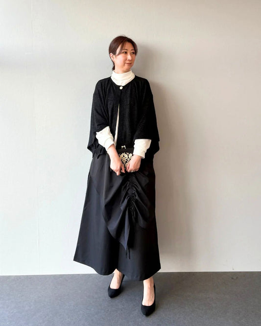 パンツ派の私が選ぶ。ドレスアップにも負けない主役級カーディガン