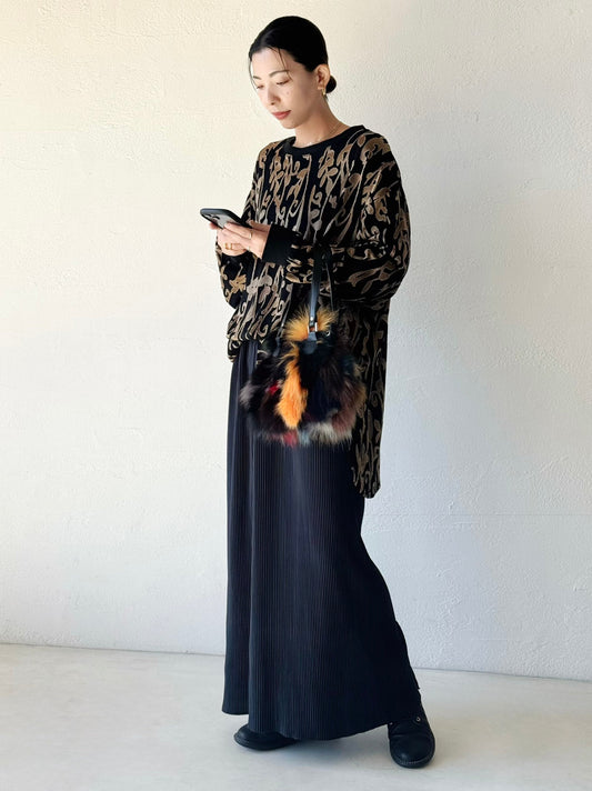 ゆるっと、でも締まる。大人の柄バランス