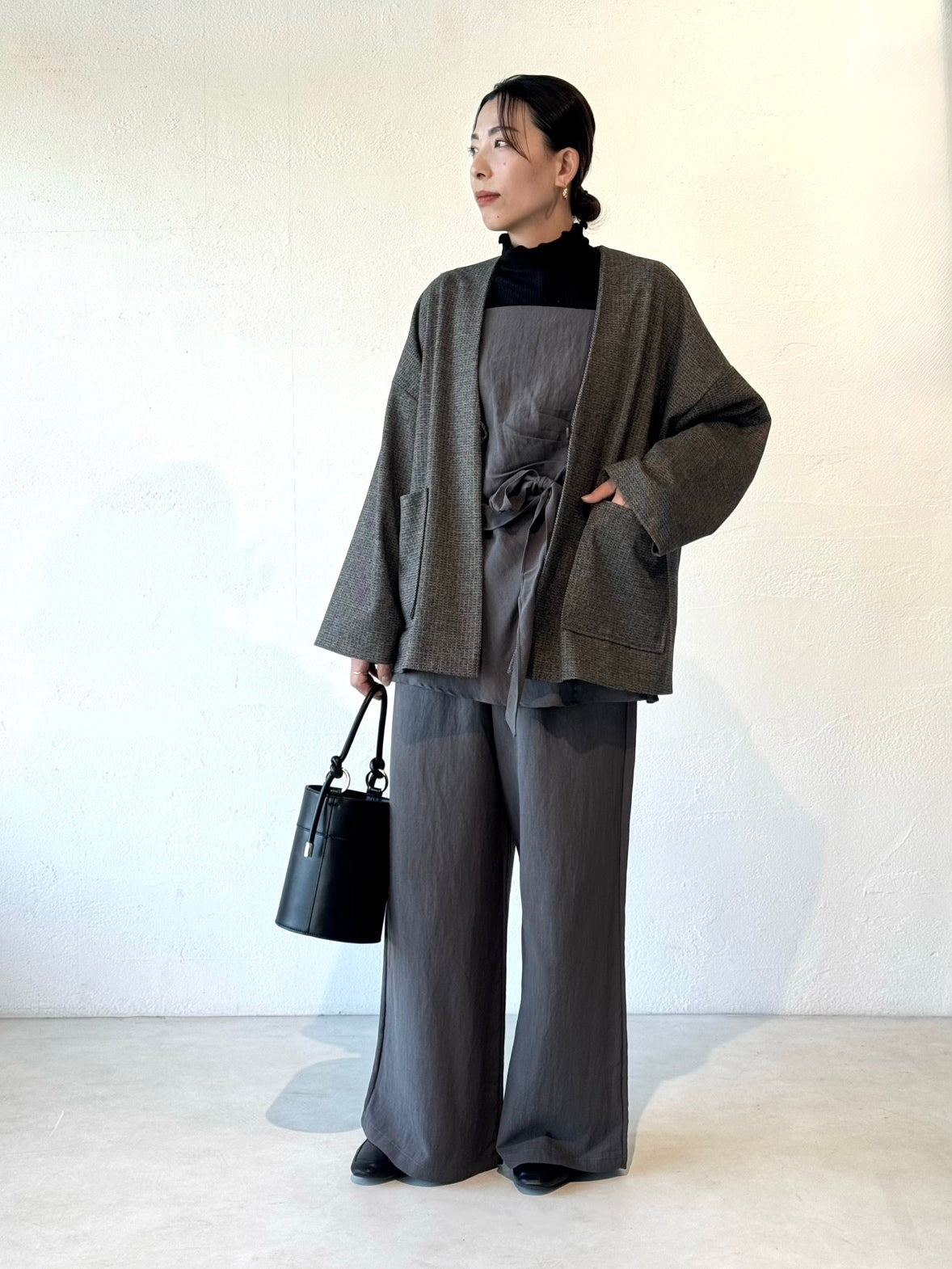 人気3点セットを着回し。 ラメで華やぐ大人モード