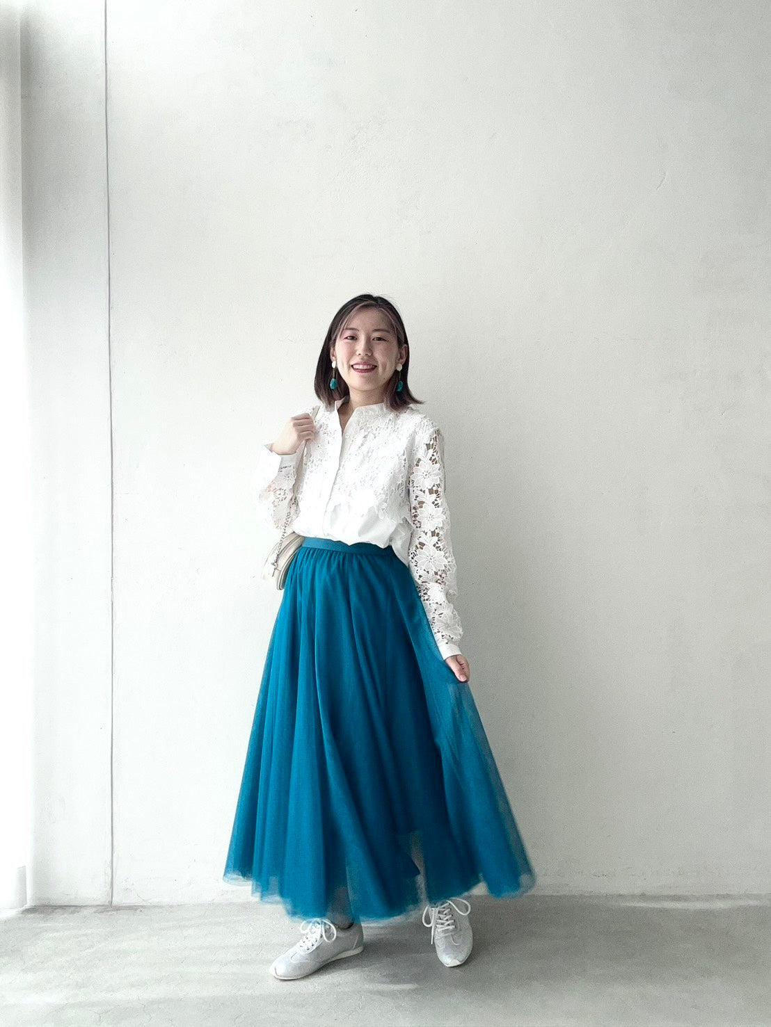 360度カワイイ！お花のレースとカラースカートで爽やかな春コーデ♪