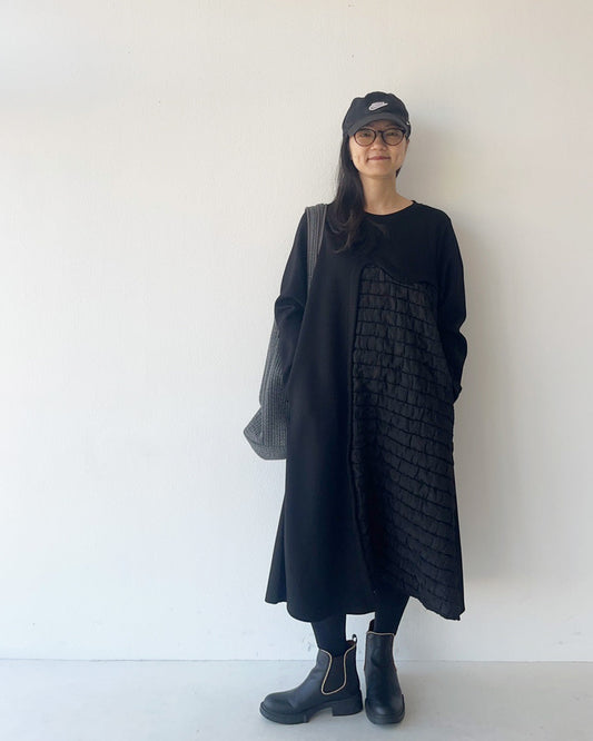 大人の異素材スウェットコーデ